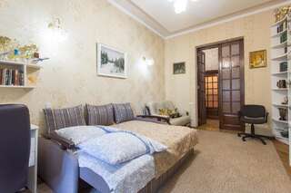 Апартаменты Apartment in the center of Kharkiv Харьков Апартаменты с 3 спальнями-5