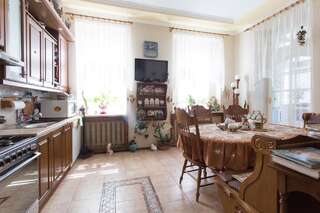 Апартаменты Apartment in the center of Kharkiv Харьков Апартаменты с 3 спальнями-8